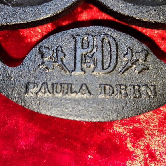 Paula Dean Cast Iron Baking Mold Snowman for Christmas and...
